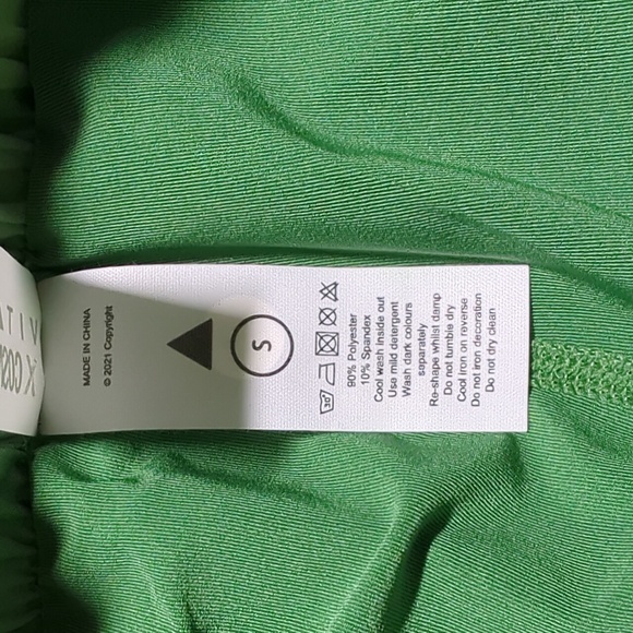 Vitality X Cosmopolitan Vista Shorts - Picture 5 of 7